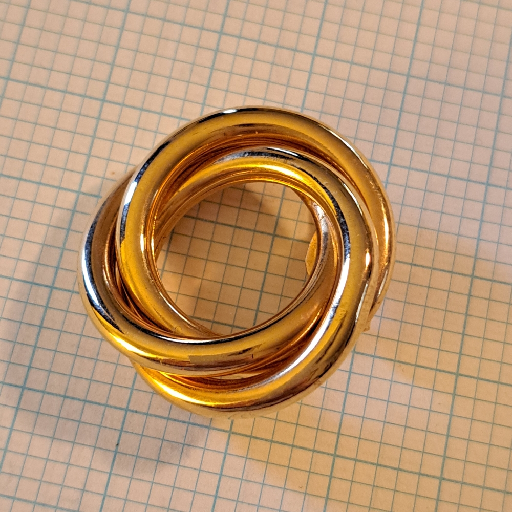 Jeri Lou Vintage Elegant Gold Knot Scarf Clip